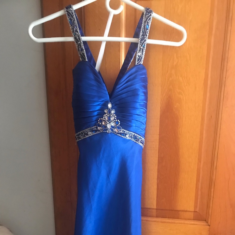 Gigi party dress size 00